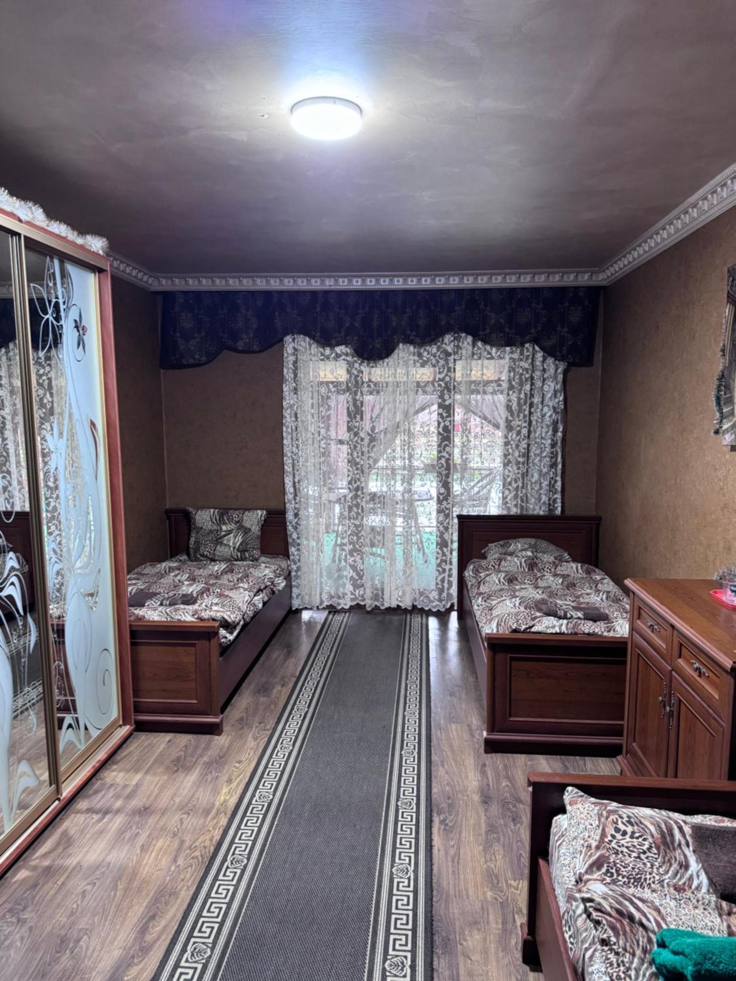 Отель Біля Озера Mukaçeve Dış mekan fotoğraf