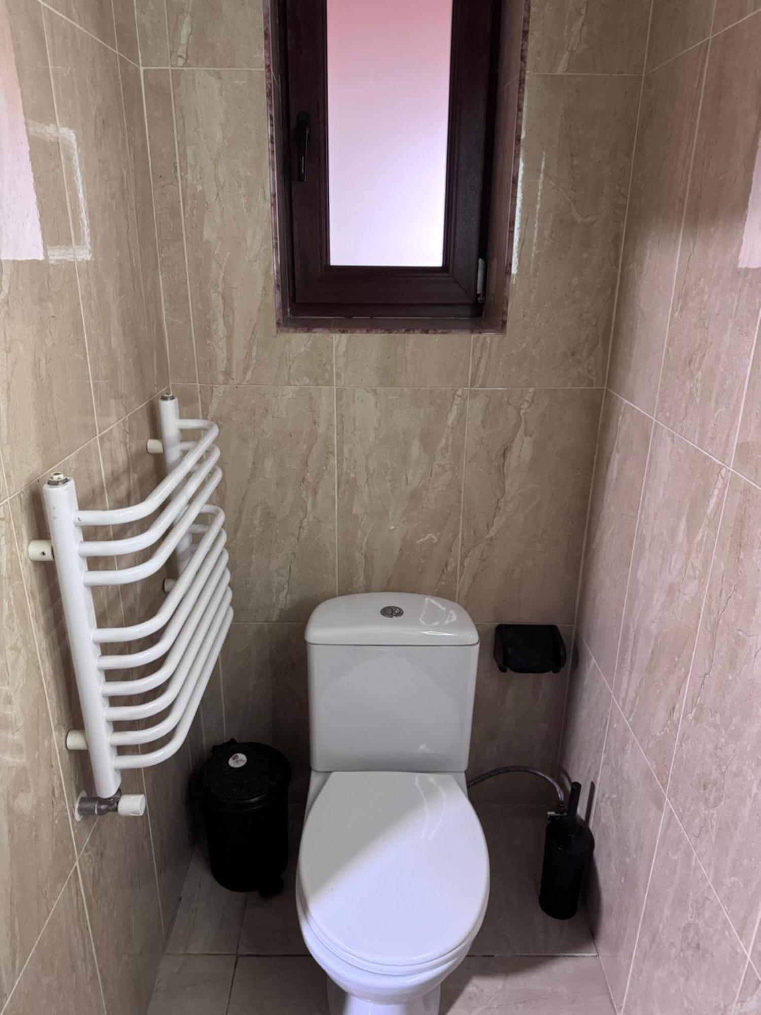 Отель Біля Озера Mukaçeve Dış mekan fotoğraf